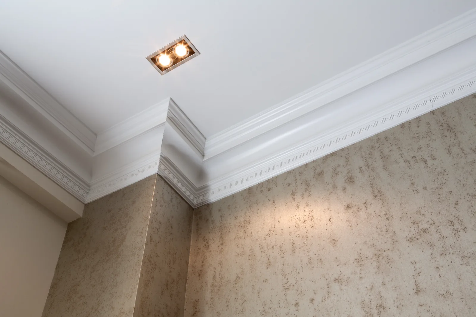 Foyers renovation 2