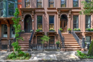 What Does Brownstone Remodeling Involve?